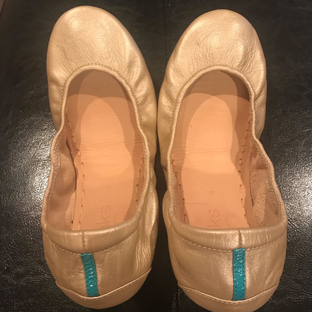 Champagne Tieks size 8